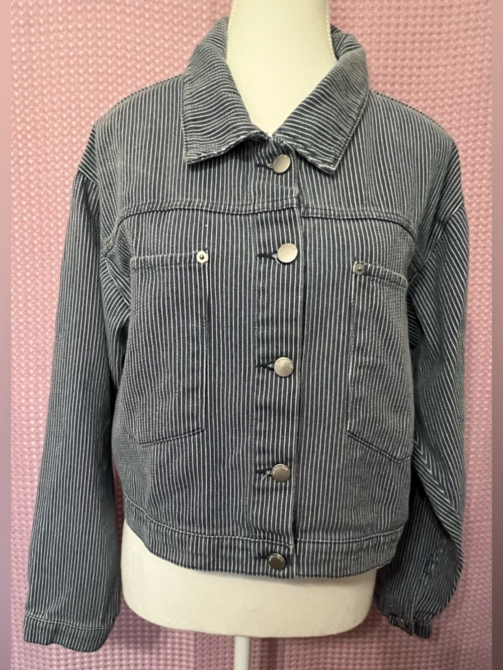 26 International Black and White Pinstripe Cropped Denim Jacket